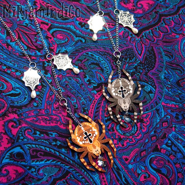 Orgulous Orbweaver kaulakoru, eri värejä