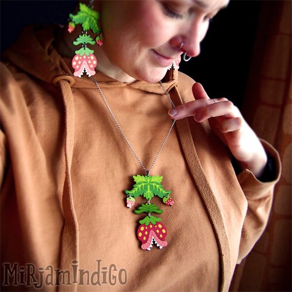 Ferocious Flora Grande kaulakoru